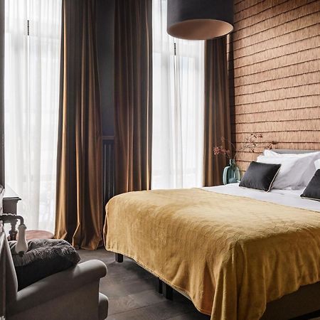 The Bank 1869 - Unique Guestrooms In The Historic Center Of 布鲁日 外观 照片