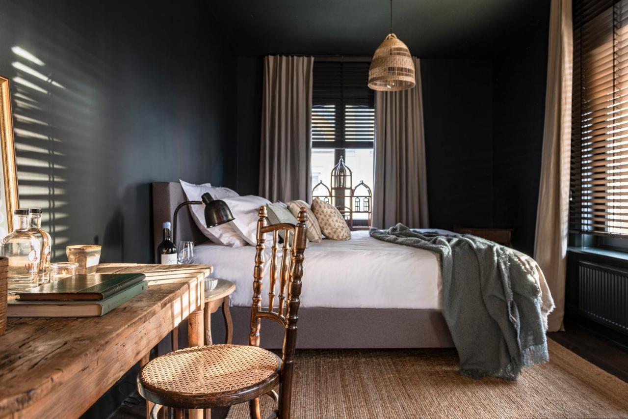 The Bank 1869 - Unique Guestrooms In The Historic Center Of 布鲁日 外观 照片