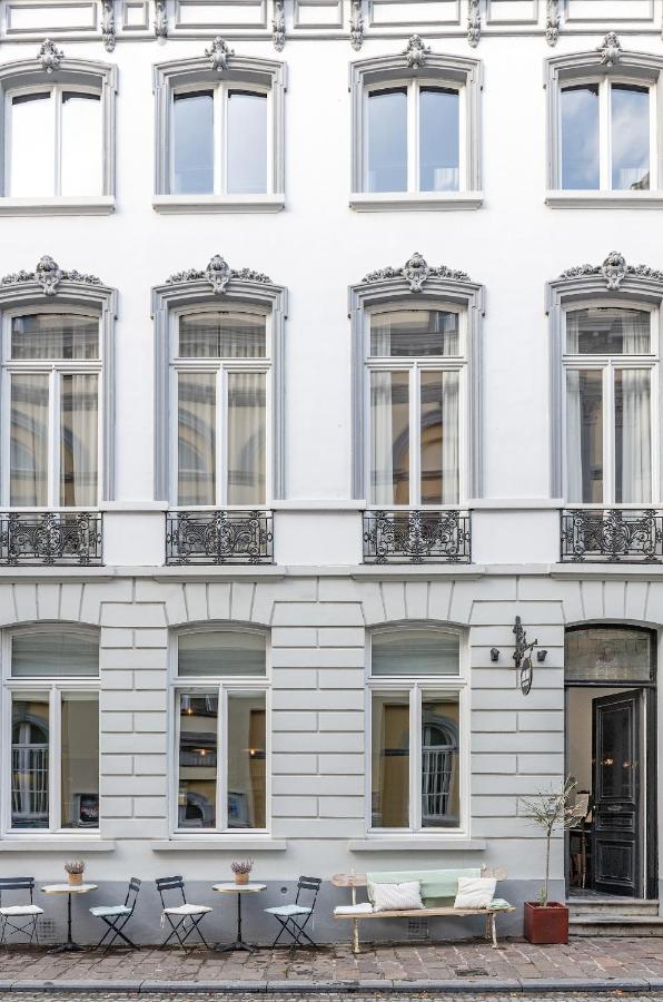 The Bank 1869 - Unique Guestrooms In The Historic Center Of 布鲁日 外观 照片
