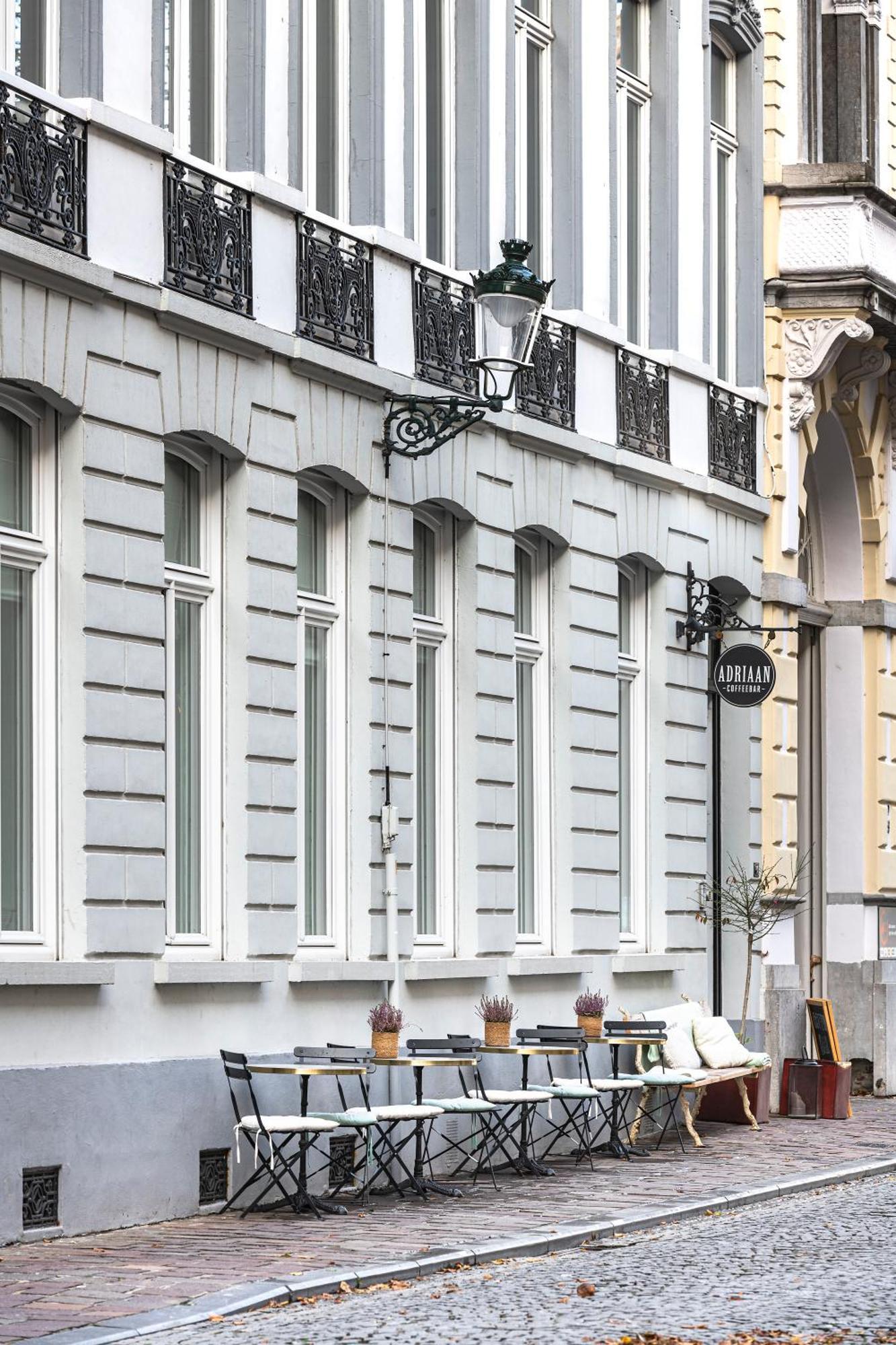 The Bank 1869 - Unique Guestrooms In The Historic Center Of 布鲁日 外观 照片